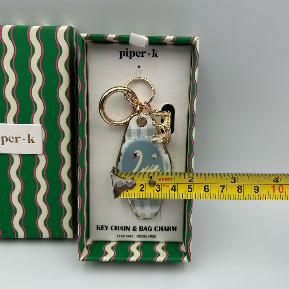 *New* Piper K Swan With Crown Key Chain & Bag Charm - Picture 4 of 6